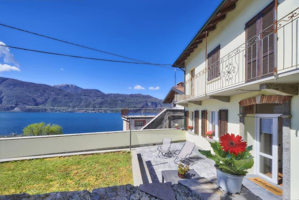 Casa Ducale Como Lake View Mandello del Lario Exterior photo